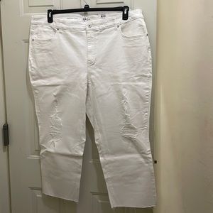 STYLE&CO,NWTWomen’s high rise distressed straight crop pants;white size 24w